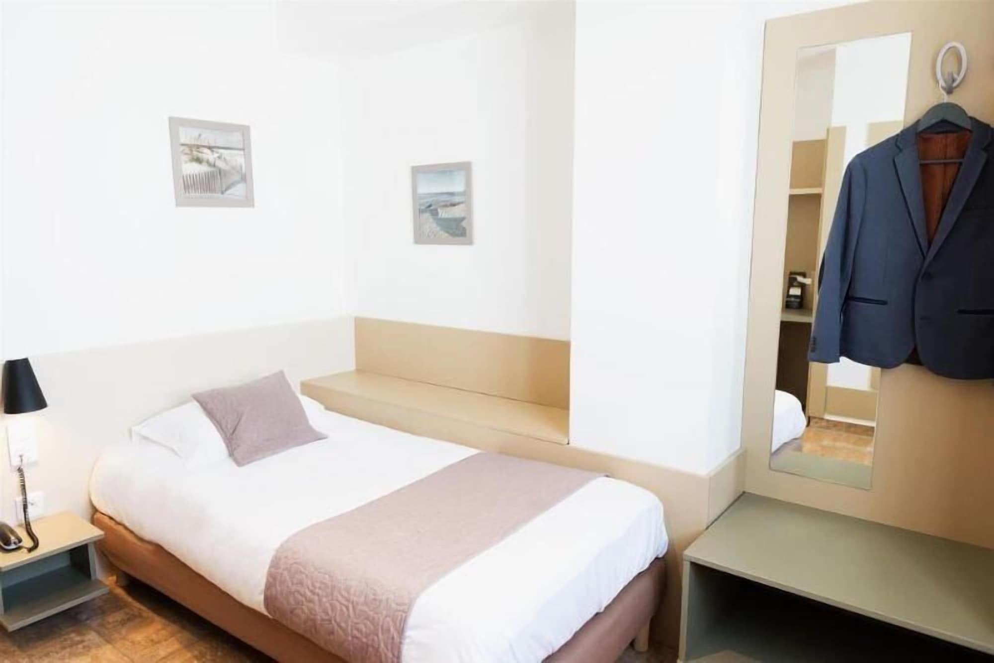 Hotel Le Saint Germain Aulnay-sous-Bois Kültér fotó
