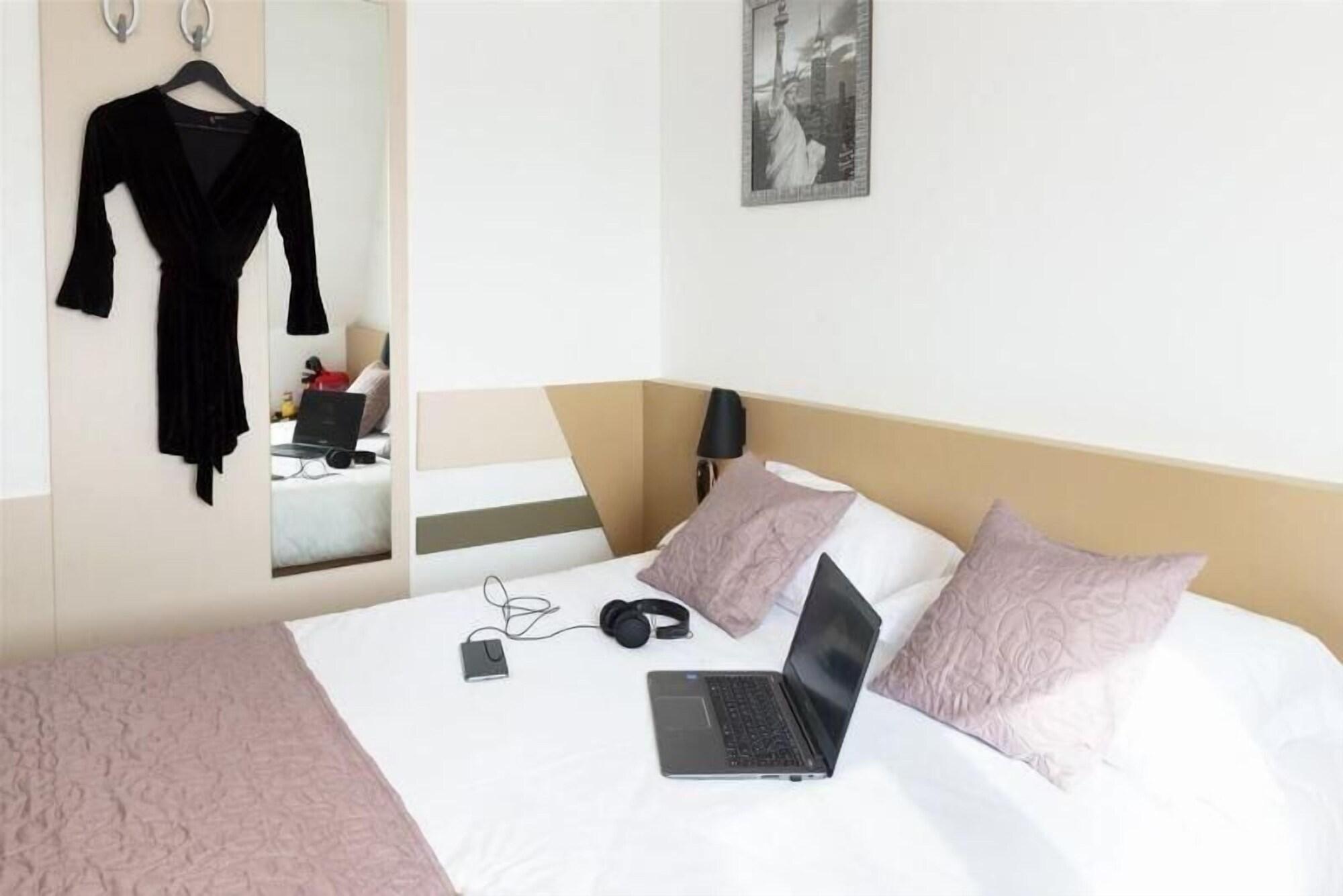 Hotel Le Saint Germain Aulnay-sous-Bois Kültér fotó